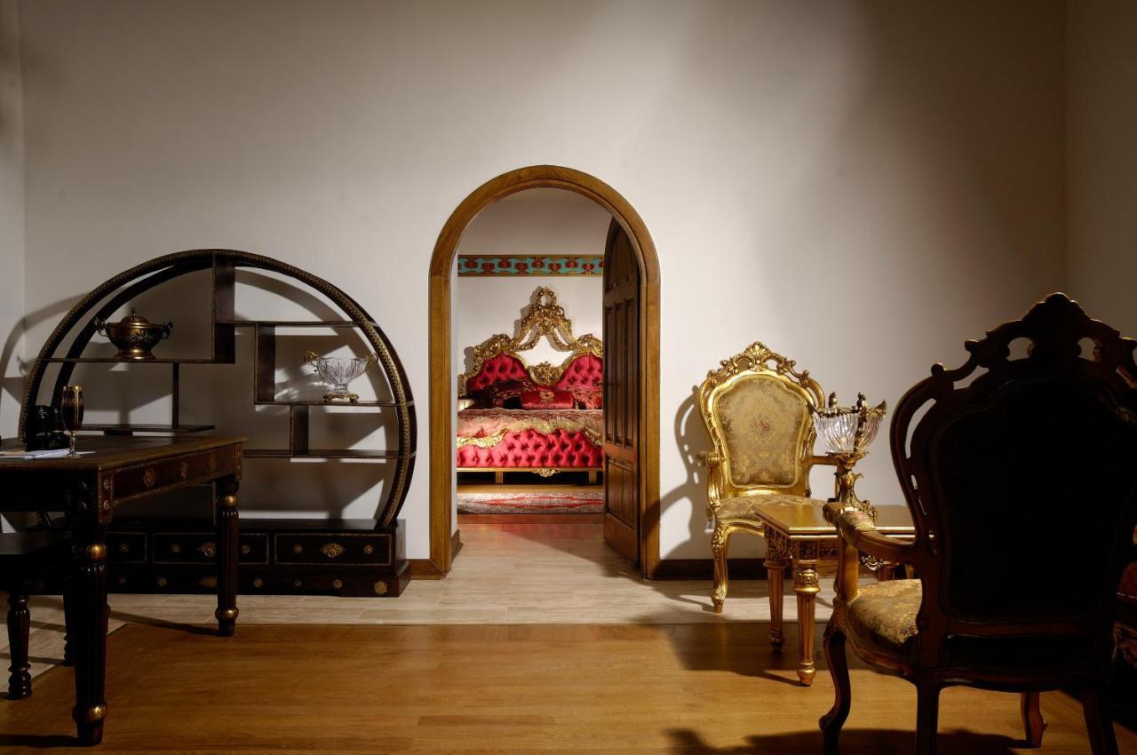 Cesme Kanuni Kervansaray Historical Hotel Экстерьер фото