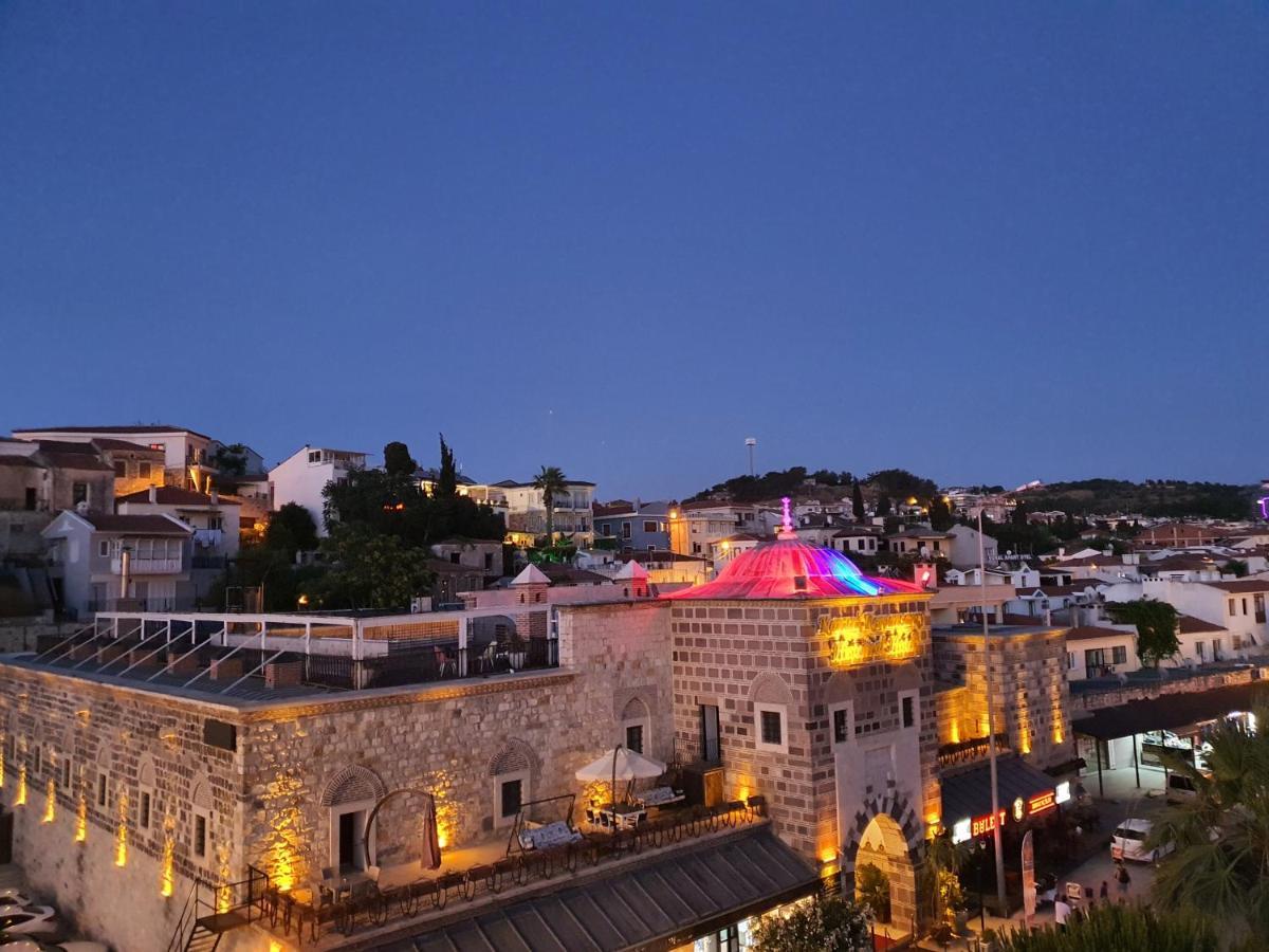 Cesme Kanuni Kervansaray Historical Hotel Экстерьер фото